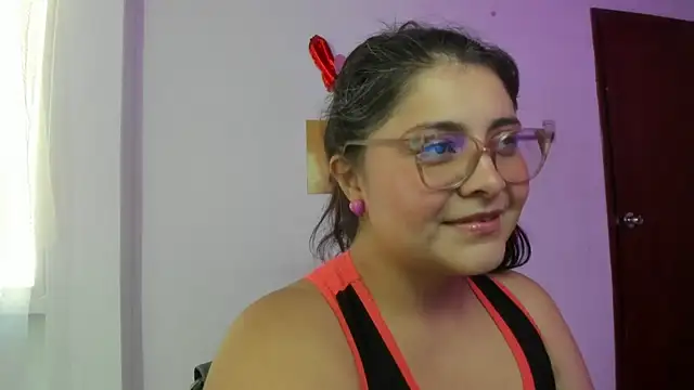 Snapshot of TifanyAmazinng chatting on February 2026 02:07:01 PM TifanyAmazinng online show from February 2026 02:07:01 PM