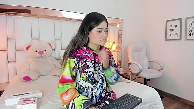 ValeriaPrado online show from September 2025 08:03:01 PM