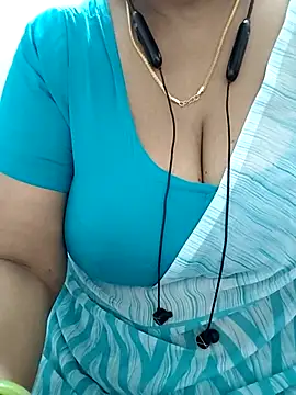 Snapshot of tami_lavanya chatting on July 2026 04:49:02 AM tami lavanya online show from July 2026 04:49:02 AM