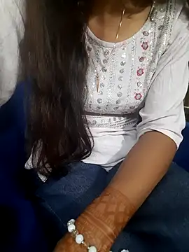 Snapshot of Aarti-kumri chatting on October 2025 09:54:01 AM Aarti-kumri online show from October 2025 09:54:01 AM