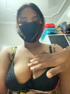 Snapshot of Saaay_StripQueen chatting on October 2025 08:17:01 PM Saaay StripQueen online show from October 2025 08:17:01 PM