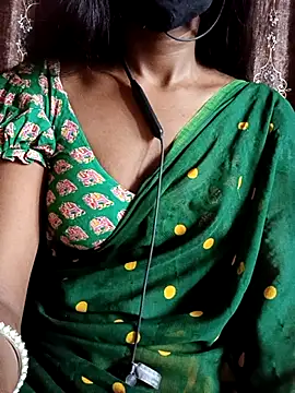 Snapshot of kavya-telugu84 chatting on May 2026 06:31:02 AM kavya-telugu84 online show from May 2026 06:31:02 AM