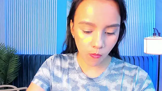 ariannaliss online show from December 2025 03:30:01 PM