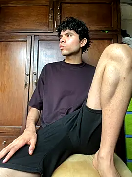 Snapshot of Axel-Mejia chatting on November 2025 07:58:01 PM Axel-Mejia online show from November 2025 07:58:01 PM