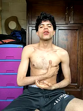 Snapshot of Axel-Mejia chatting on November 2025 01:22:01 PM Axel-Mejia online show from November 2025 01:22:01 PM