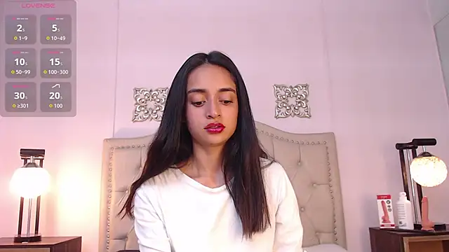 Leilani- online show from October 2025 01:42:02 PM