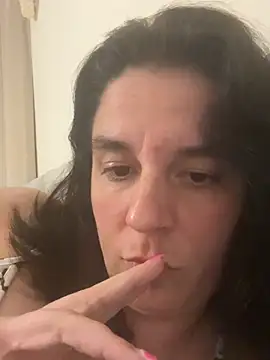 hottyFcup online show from April 2026 07:03:02 PM