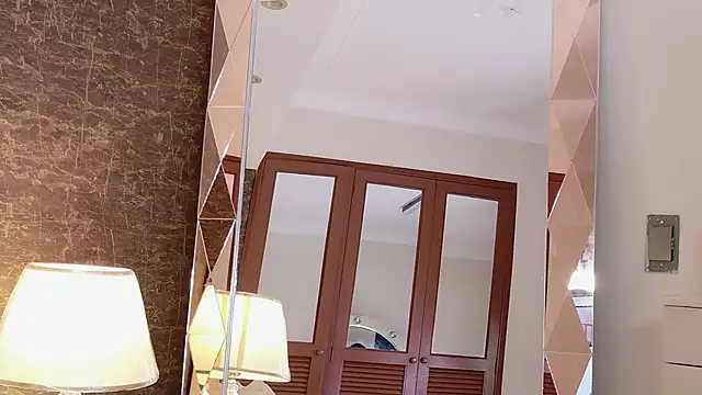 IrinaVelvet online show from November 2025 04:44:01 PM