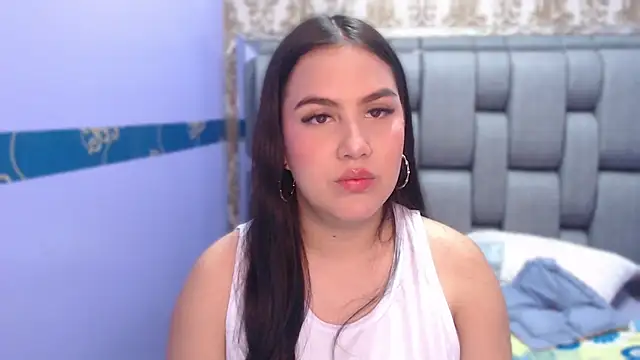 Snapshot of ValentinaMillers_ chatting on October 2025 12:58:01 PM ValentinaMillers online show from October 2025 12:58:01 PM