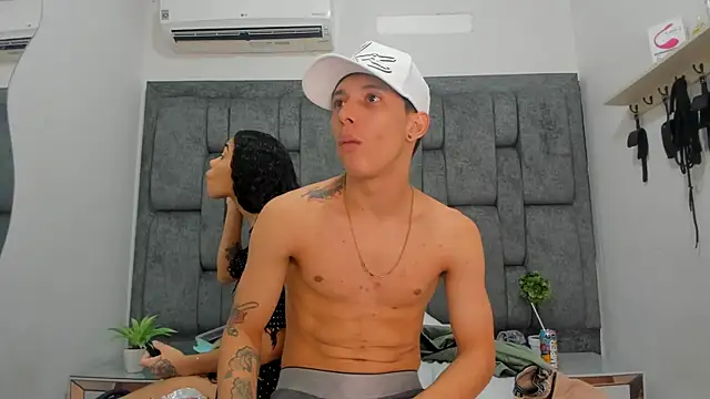 ZafiroAndFlynn online show from March 2026 02:44:01 AM