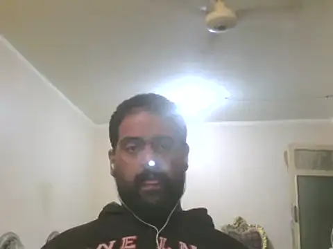 Snapshot of elpoop7305 chatting on October 2025 11:32:02 AM elpoop7305 online show from October 2025 11:32:02 AM