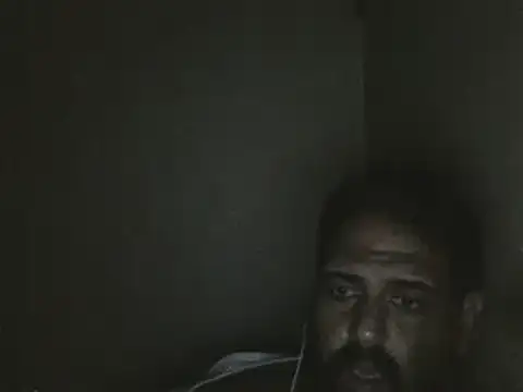 Snapshot of elpoop7305 chatting on November 2025 10:54:02 PM elpoop7305 online show from November 2025 10:54:02 PM