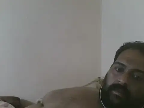 Snapshot of elpoop7305 chatting on November 2025 10:44:02 PM elpoop7305 online show from November 2025 10:44:02 PM