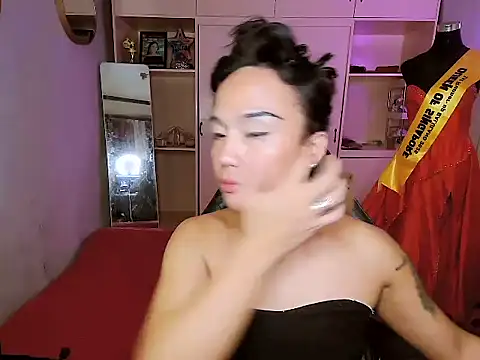 YourNikkieXxx online show from October 2025 08:15:02 PM