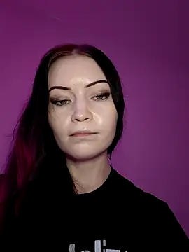 DragonFoxie online show from October 2025 01:45:01 PM