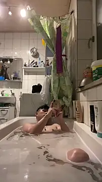 Kingpowerlittel online show from December 2025 04:48:02 PM