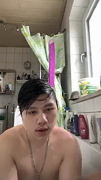 Kingpowerlittel online show from February 2026 02:00:02 PM