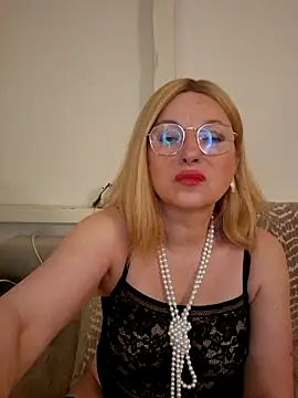 TinaLizxh online show from May 2026 08:36:01 PM