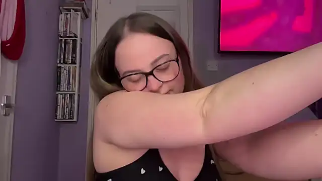 SexySashaxox online show from March 2026 09:53:02 PM