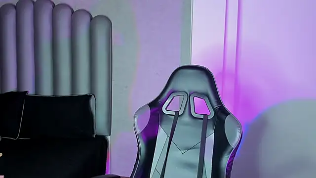 chubby sexy  online show from November 2025 12:24:01 AM