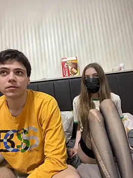 lovburger online show from May 2026 04:34:01 PM