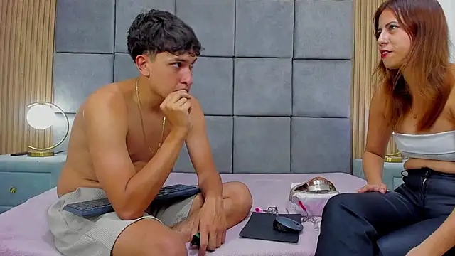 ChanellandMax online show from January 2026 09:31:01 PM