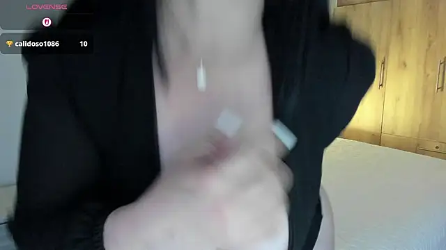 Snapshot of Ruby1579 chatting on October 2025 11:24:02 PM Ruby1579 online show from October 2025 11:24:02 PM