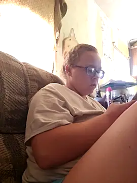 countrymomma online show from September 2025 06:54:01 PM