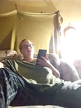 countrymomma online show from September 2025 04:27:01 AM