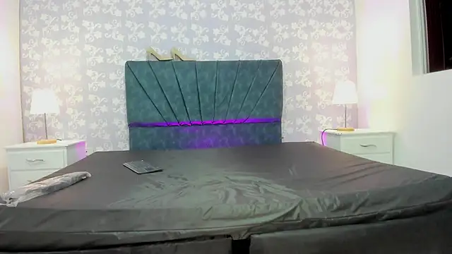 VioletRose as online show from March 2026 01:55:01 AM