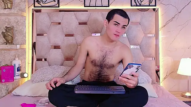 Snapshot of alessandro_musk chatting on June 2026 03:00:01 AM alessandro musk online show from June 2026 03:00:01 AM