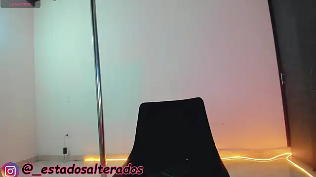 Snapshot of auraeroticaxxx chatting on July 2026 06:47:02 AM auraeroticaxxx online show from July 2026 06:47:02 AM