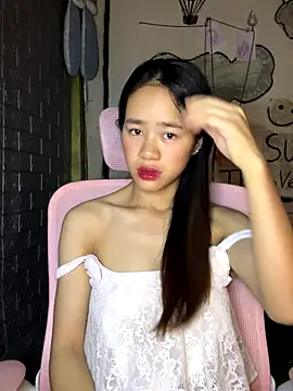 TiNa 04 online show from September 2025 11:38:01 PM