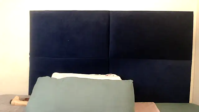 Sexy-Momo online show from October 2025 07:59:01 PM