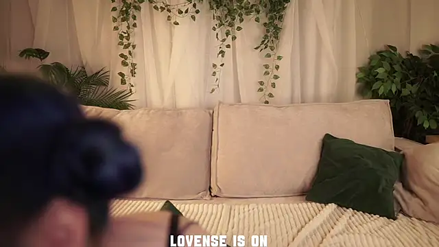 ElizSpieth online show from December 2025 01:11:01 AM