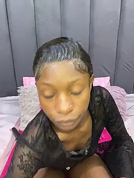 LonelyQueenxx25 online show from July 2026 10:12:02 PM