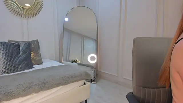 CharlotteBrownn  online show from October 2025 01:36:02 AM