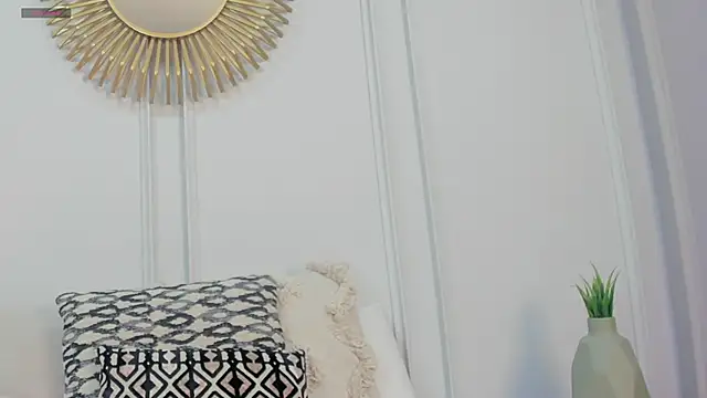 CharlotteBrownn  online show from June 2026 02:20:01 AM