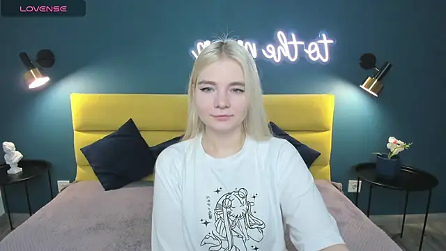 RuthBryant online show from September 2025 01:39:02 AM