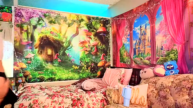 Princess  Kitty   online show from November 2025 11:25:02 PM