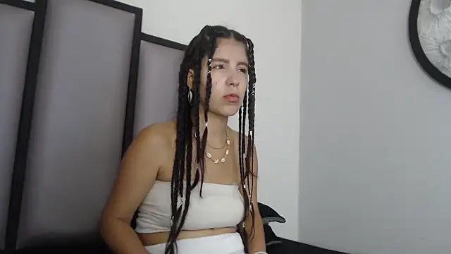 Snapshot of Lucy-23 chatting on February 2026 03:05:02 AM Lucy-23 online show from February 2026 03:05:02 AM