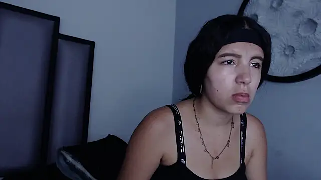 Snapshot of Lucy-23 chatting on February 2026 05:25:02 AM Lucy-23 online show from February 2026 05:25:02 AM