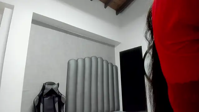 Snapshot of Lucy-23 chatting on February 2026 04:44:01 AM Lucy-23 online show from February 2026 04:44:01 AM