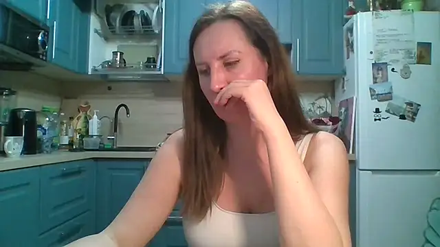 ALICAINWONDERLAND online show from April 2026 05:07:01 PM