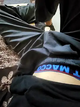 coupleyug online show from September 2025 08:37:02 AM