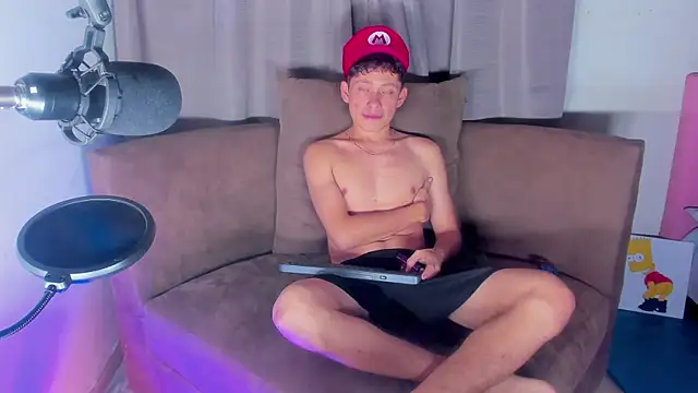 elfernh online show from September 2025 04:49:01 AM