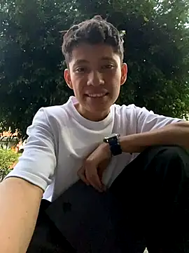 elfernh online show from October 2025 10:48:02 PM