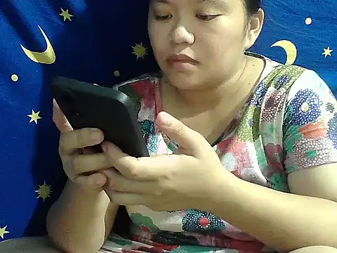 Snapshot of cris_sweety chatting on October 2025 01:12:02 PM cris sweety online show from October 2025 01:12:02 PM