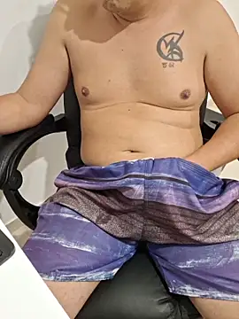 Carloskasado online show from September 2025 08:33:02 PM