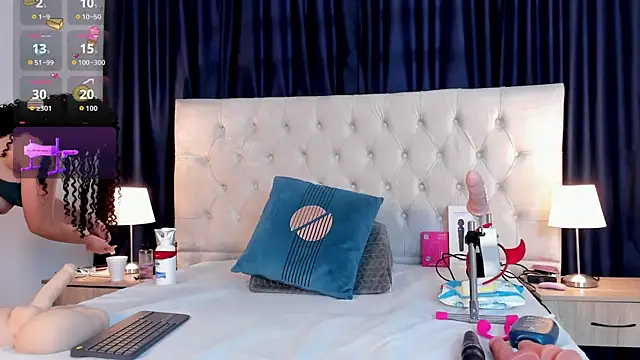 cristhi esterling online show from November 2025 12:16:01 PM